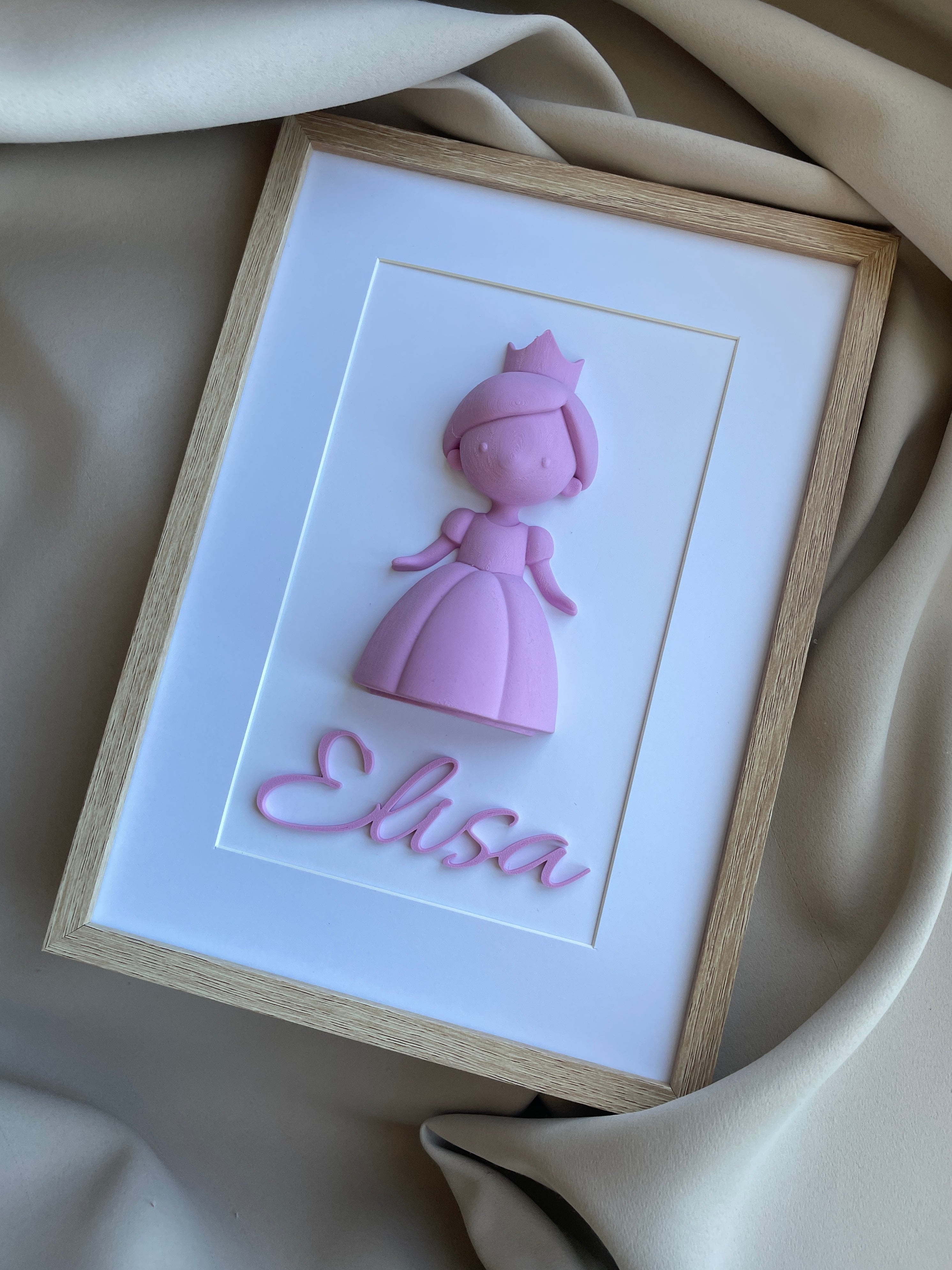 3D obraz Princezná s menom dieťaťa – personalizovaný darček A4 | výber rámu a farby