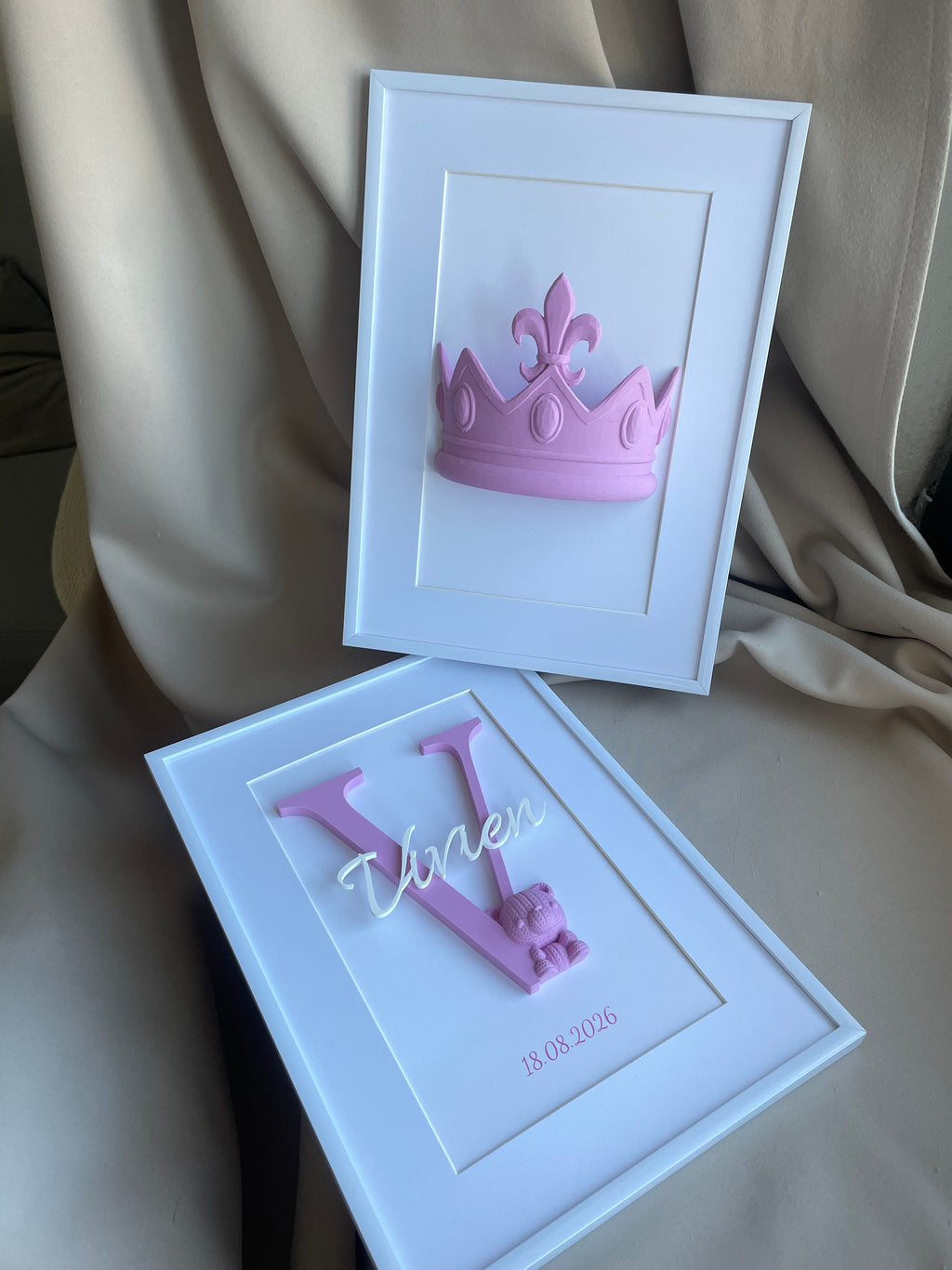 SET 2 personalizovaných 3D obrazov k narodeniu bábätka | Krstný obraz s menom + obraz s motívom | 21×30 cm