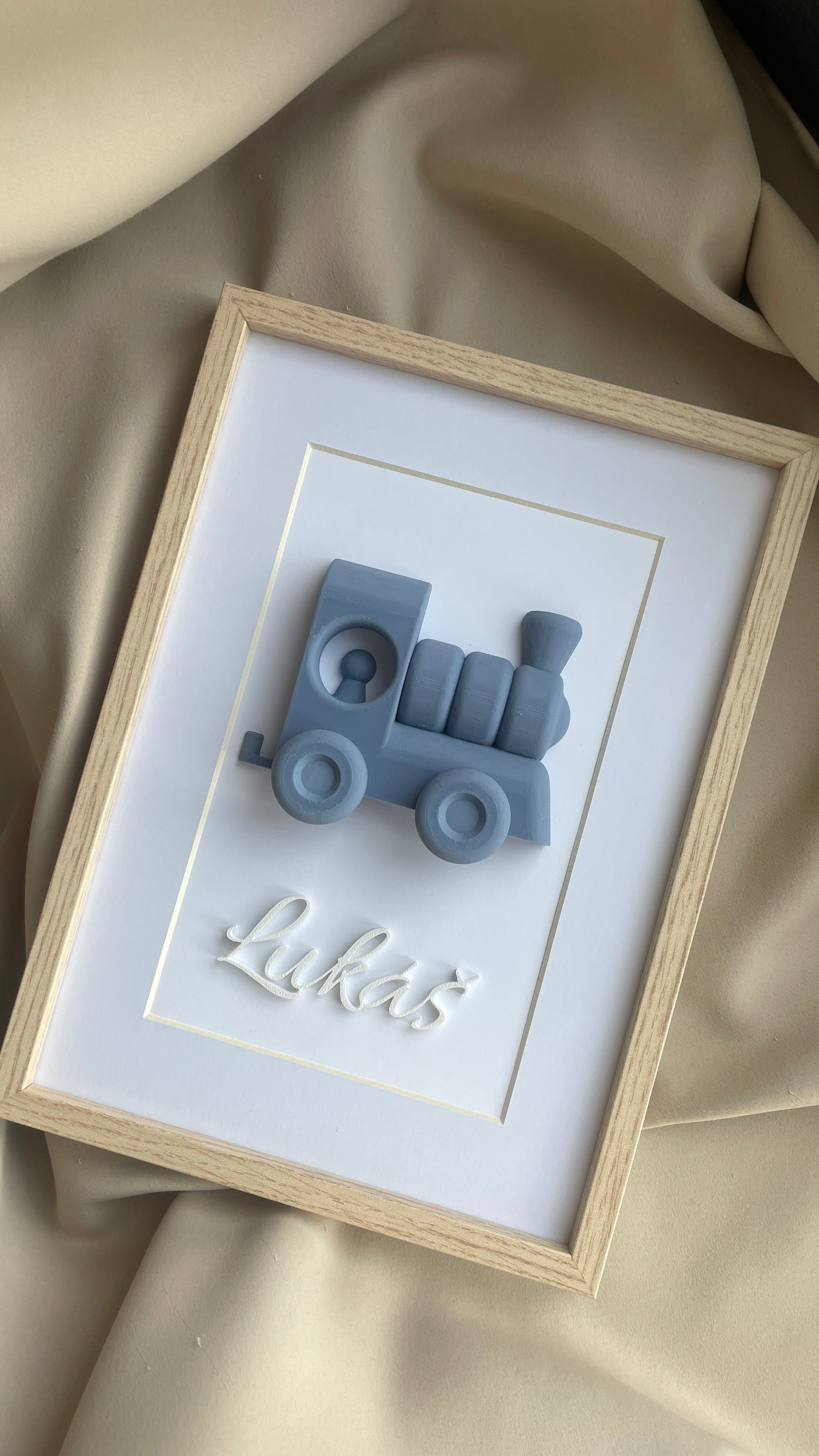 3D vláčik v ráme  s menom – personalizovaná dekorácia pre detskú izbičku