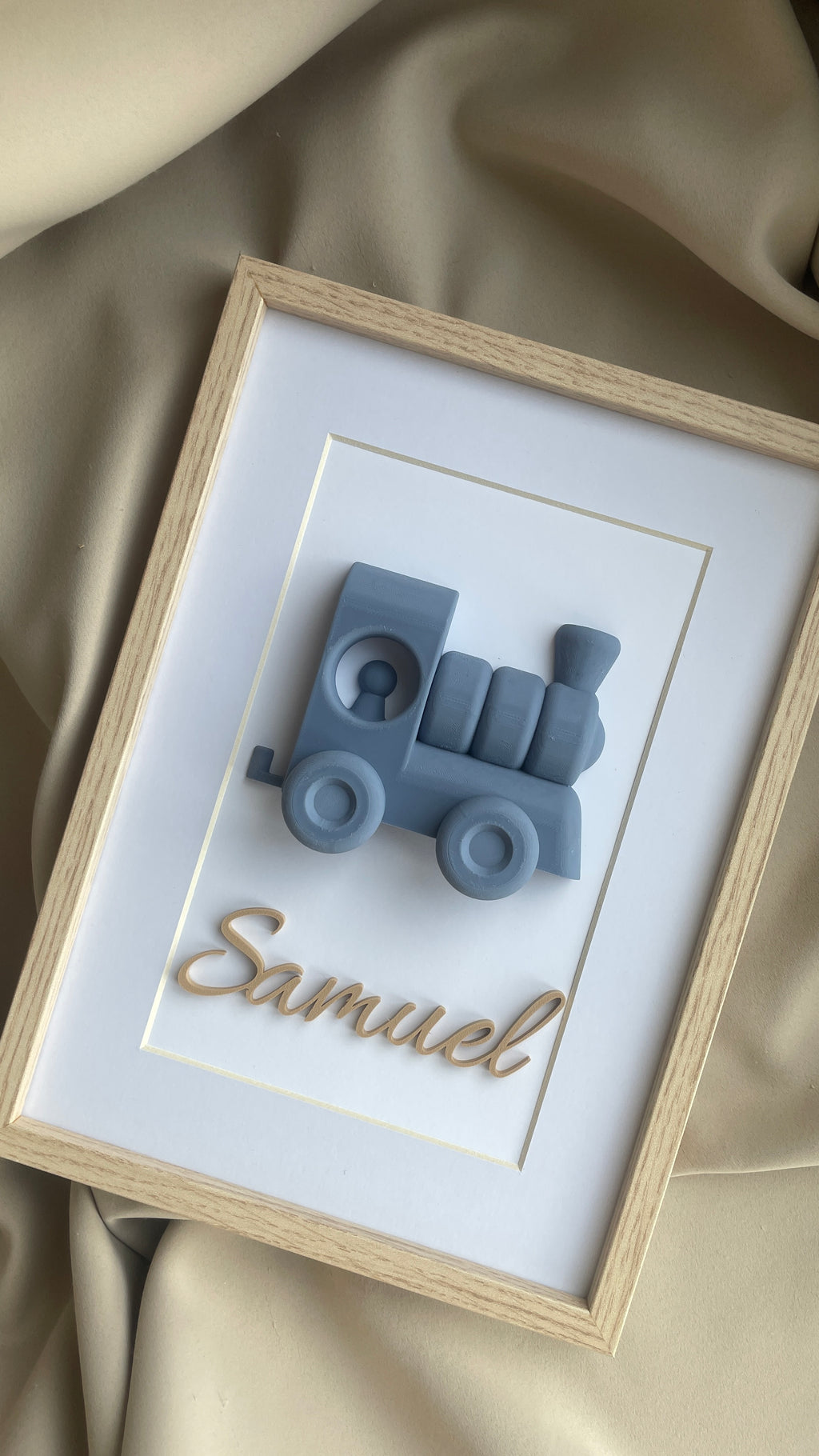 3D vláčik v ráme  s menom – personalizovaná dekorácia pre detskú izbičku