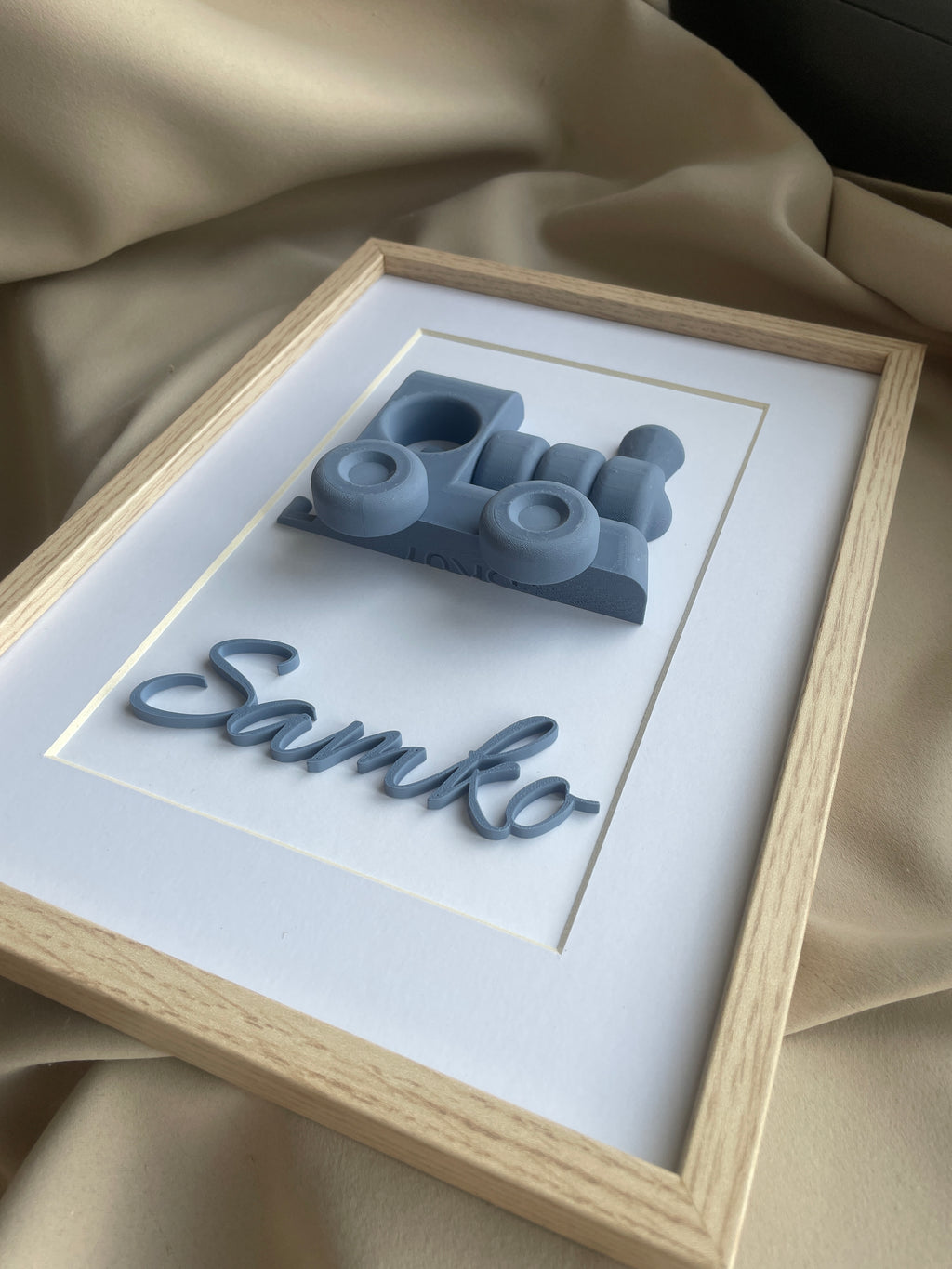 3D vláčik v ráme  s menom – personalizovaná dekorácia pre detskú izbičku