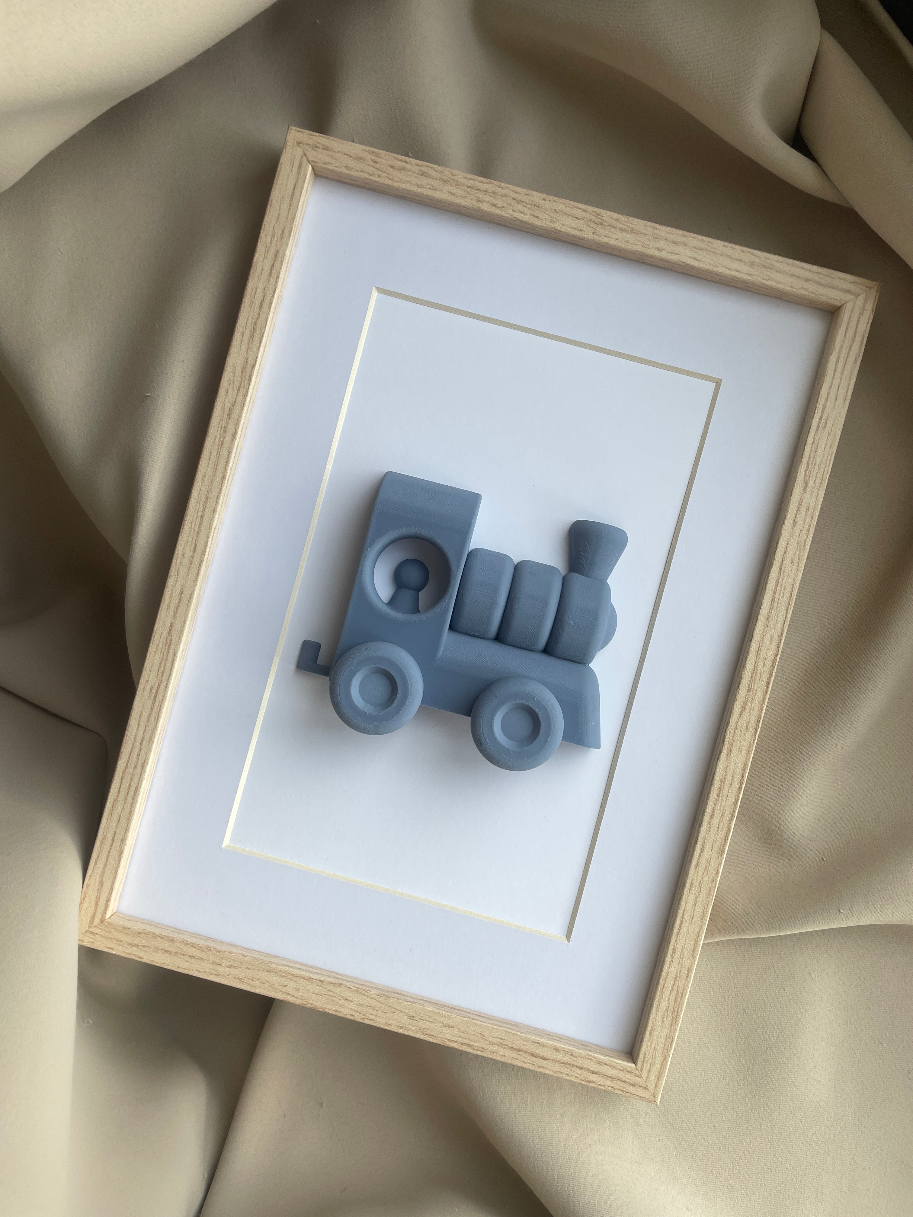 3D vláčik v ráme – personalizovaná dekorácia pre detskú izbičku