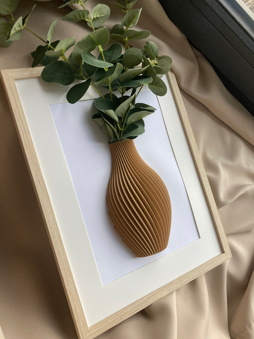 3D obraz Váza s rebrovaným vzorom | 20×30 cm dekorácia do obývačky