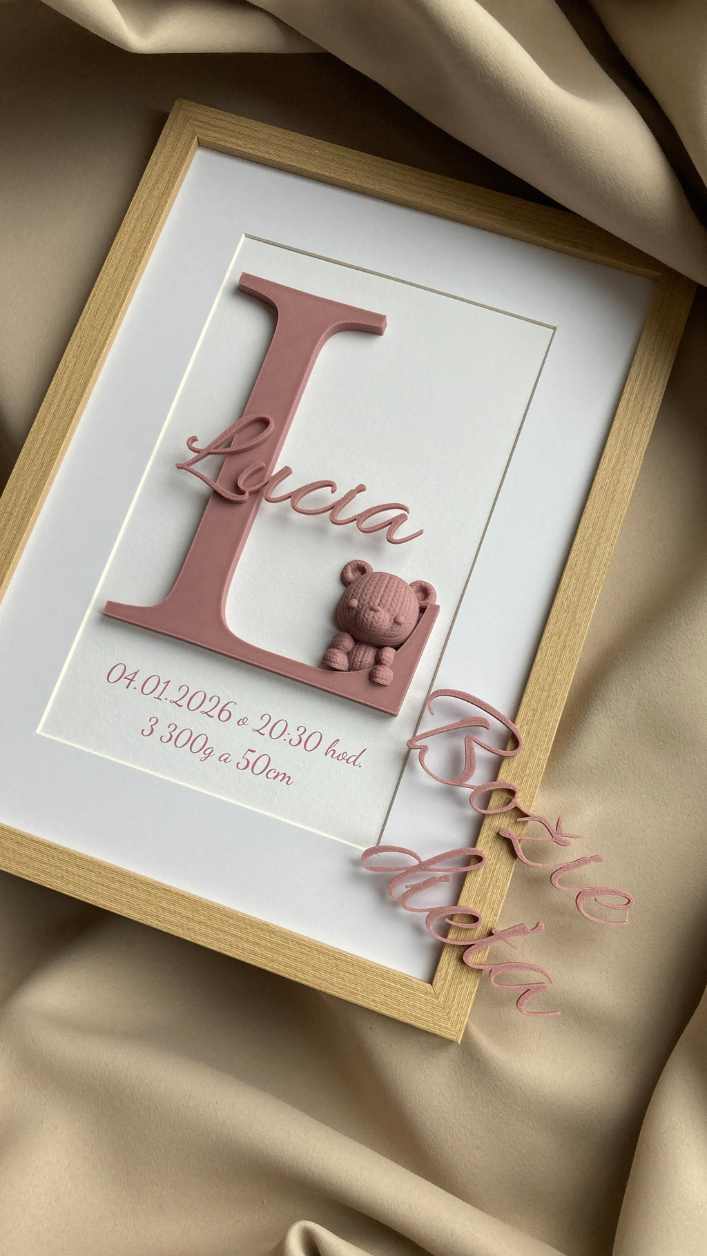 Personalizovaný obraz s menom bábätka – ideálny darček k narodeniu alebo na krstiny, 20 × 30 cm