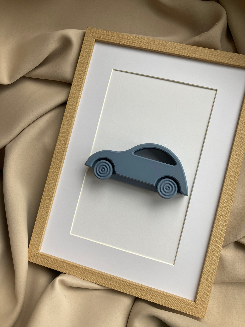3D autíčko v ráme – personalizovaná dekorácia pre detskú izbičku